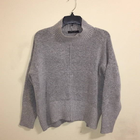 Romeo & Juliet Couture Sweaters - ☀️ Romeo + Juliet • Soft Turtleneck Sweater